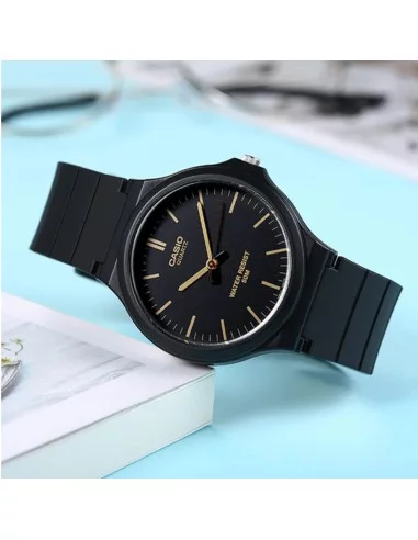 Montre Casio Homme MW-240-1E2VDF