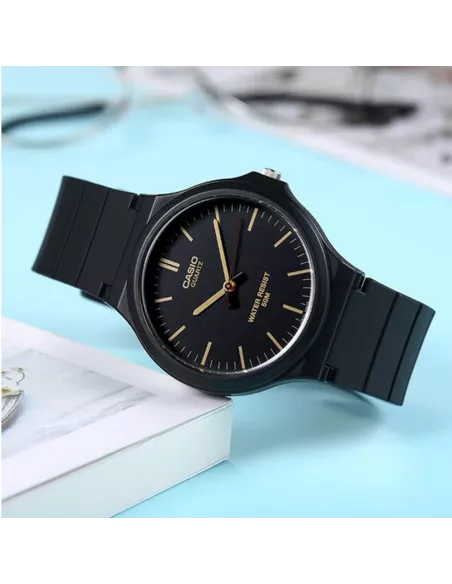 Montre Casio Homme MW-240-1E2VDF