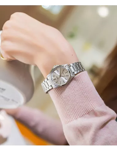 Montre Femme Casio LTP-1183A-7ADF