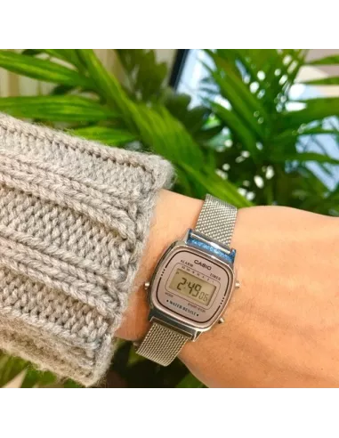 Casio Montre Femmes LA670WEM-7DF