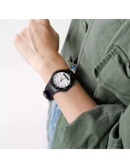 Montre Casio Homme-AE-1000W-1BVDF-Garantie 1 An.
